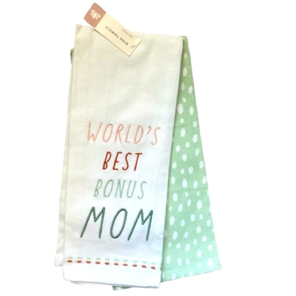 "World's Best Bonus Mom" dish towels.Hostess gift. NWT
